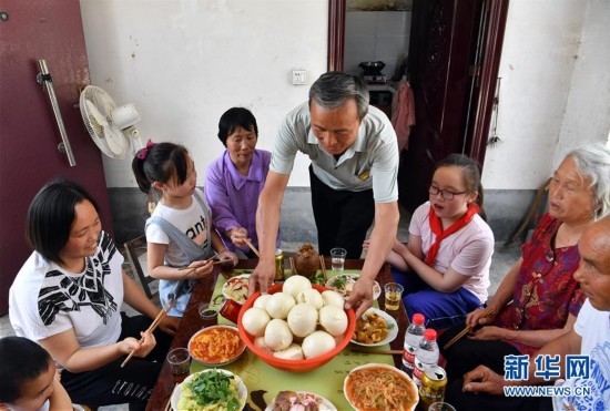 （新华全媒头条·图文互动）（2）庚子之丰——2020年河南夏粮丰收图景